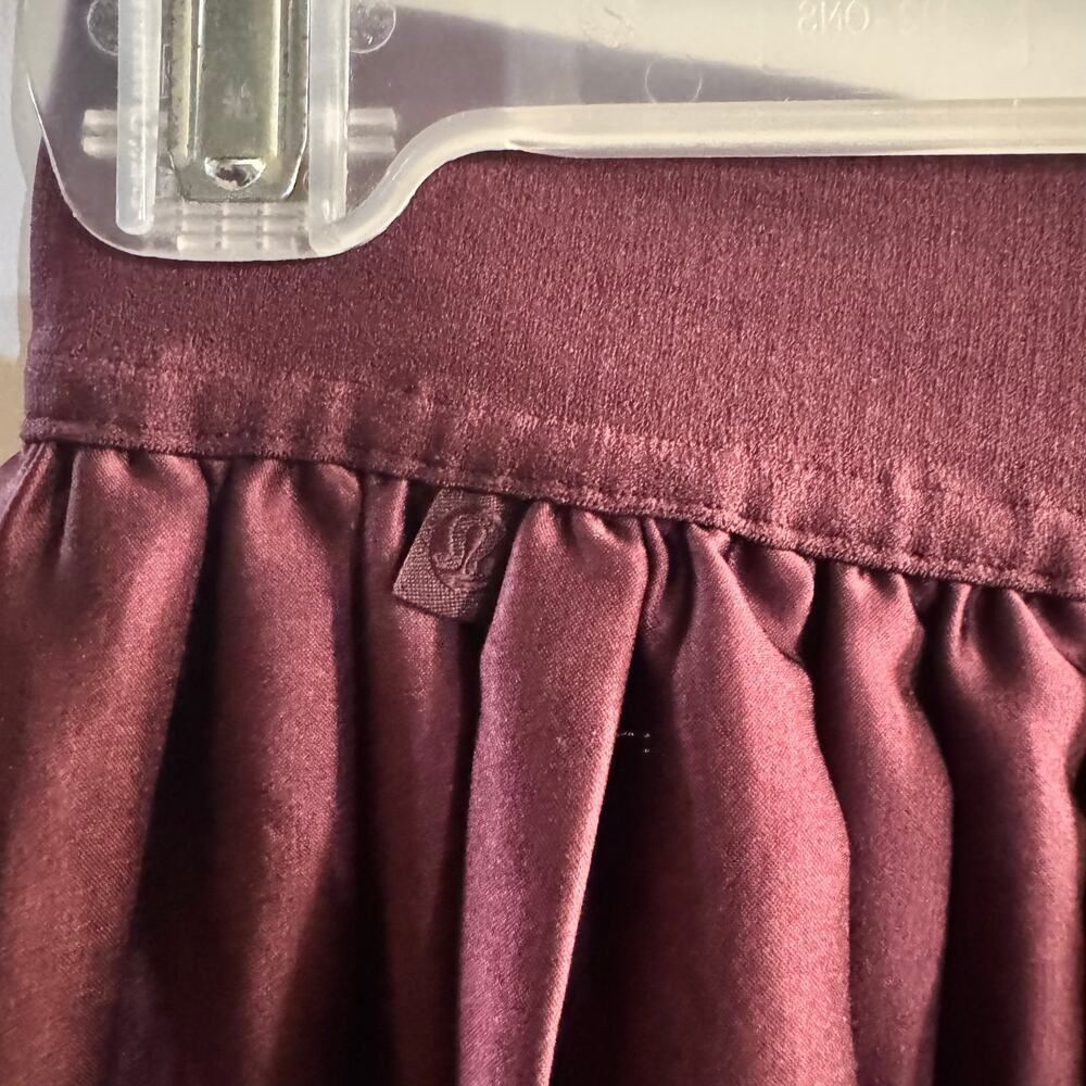 Lululemon Satin Pleated Midi Skirt Size XS Burgundy - Picture 7 of 8